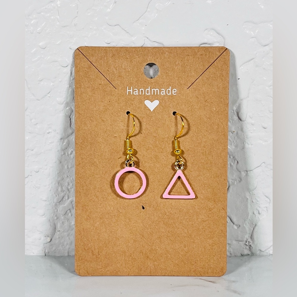 4/$20 Pink Geometric Earrings - Picture 7 of 8